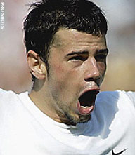 Groep 7: Kezman bezorgt Spanje koppijn