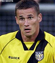 Lokhoff zet klagende Petö ook uit selectie