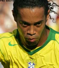 Brazilië: Parreira gunt vedettes geen rust.