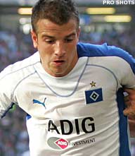 Van der Vaart helpt HSV voorbij Bayern