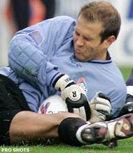 RBC-keeper Volders licht geblesseerd