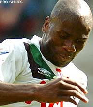 KNVB schrapt rode kaart Blaise N'Kufo