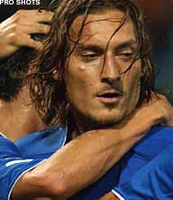 Francesco Totti met spierblessure naar huis