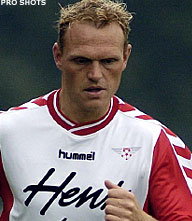 Knie-operatie voor Emmens Oosting