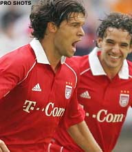 'Bayern op zoek naar opvolger Ballack'