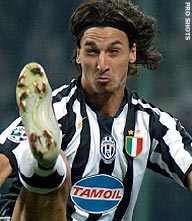 Juventus rolt AS Roma op in Rome