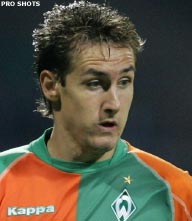 Werder Bremen door met dank aan Barcelona