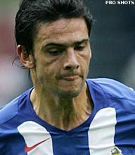 Saint-Etienne verlost Postiga van Adriaanse