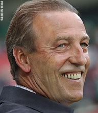 Neeskens ook rond met Australische bond