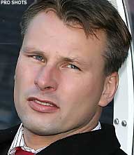 Thumbnail for article: Coach Cees Lok stapt onverwacht op bij NEC