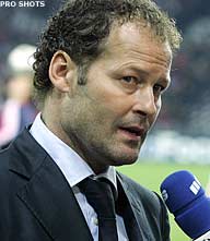 Coach Blind neemt Pienaar interview kwalijk