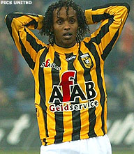 Hersi uit de selectie gezet bij Vitesse