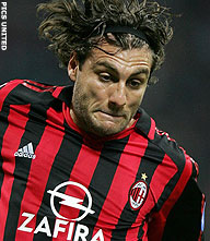 Monaco en Milan eens, Vieri kan tekenen