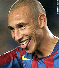 Larsson en Van Bommel scoren voor Barça