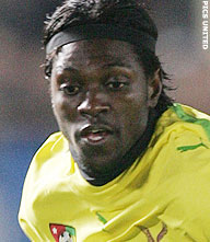 Boze Adebayor blijft toch maar op Afrika Cup