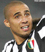 Trezeguet met snelle hattrick tussen legenden
