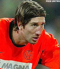 Thumbnail for article: Oud-Ajacied Didulica in beklaagdenbank