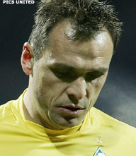 Schedelbreuk Werder-goalie Andreas Reinke