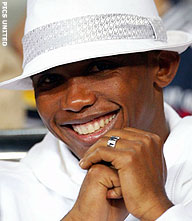 Eto'o lacht om 'tactische' interesse Chelsea