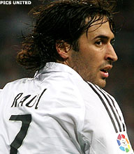 Raúl klaar voor rentree bij Real Madrid