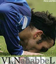 VI.NababbeL: Huntelaar en Hofs hot, NAC not