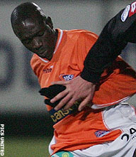 RBC redt eer met winst tegen NEC