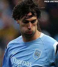 Samaras doet het ook voor Man City