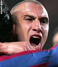 Larsson troeft al zijn concurrenten simpel af