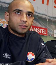 Assou-Ekotto mist de bus en duel Willem II