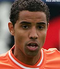 Melvin Fleur blijft RBC Roosendaal trouw