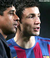 Van Bommel is gelukkig bij Barcelona