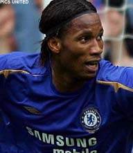 Drogba verspreekt zich: 'Ik laat me vallen'