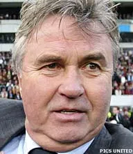 Hiddink meldt zich vrijdag in Rusland