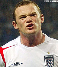 'Onze kansen staan of vallen niet met Rooney'