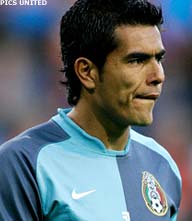 Eerste keeper Mexico onzeker na sterfgeval