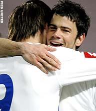 Servië start met Kezman en Milosevic