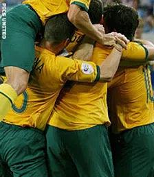 Thumbnail for article: Australië overleeft blunders Kalac en Poll