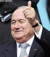 Sepp Blatter: 'Wie kan deze Duitsers stoppen?'