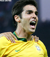 Knieproblemen Emerson en Kaká uit de wereld