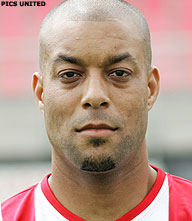 TOP Oss zet Zuurman en Ferrier op non-actief