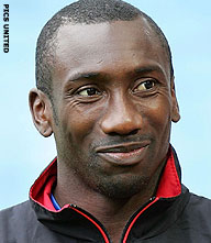 Charlton haalt hongerige leider Hasselbaink