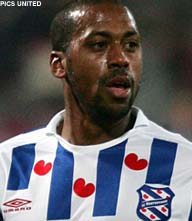 Mark de Vries met ADO tegen Heerenveen