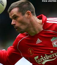Liverpool mist Carragher, Riise in cruciaal duel