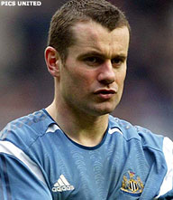 Buikoperatie voor goalie Given na botsing