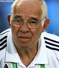 Spaanse spelers scharen zich achter Aragonés