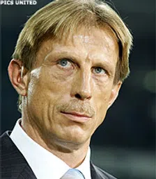 Thumbnail for article: 1. FC Köln polst Daum aan diens ziekbed