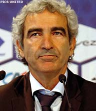 Domenech verrast met tieners als debutanten