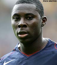 Freddy Adu gaat trainen bij Manchester United