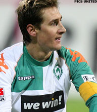 Werder heeft Wiese terug en hoopt op Klose