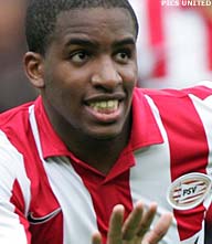 Jefferson Farfán minder lang uit roulatie